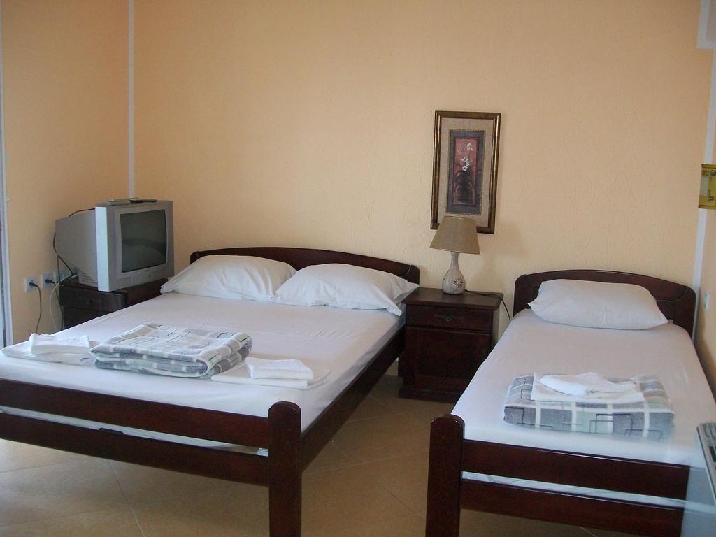 Vila Maslina Guesthouse Budva Rom bilde