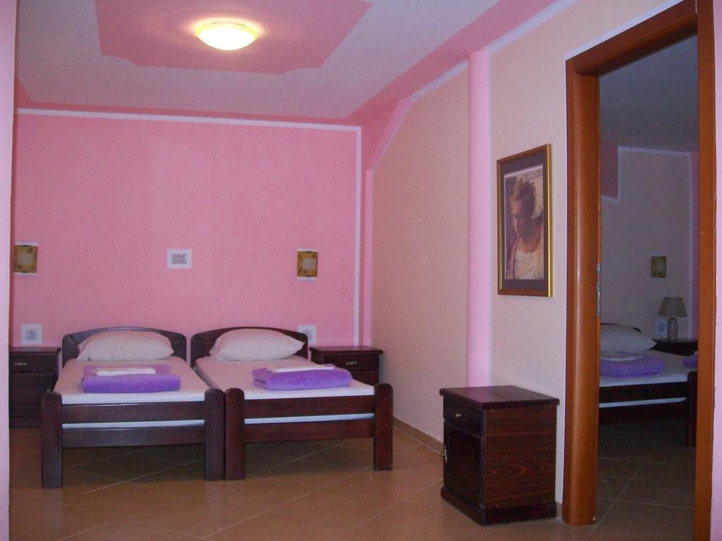 Vila Maslina Guesthouse Budva Rom bilde